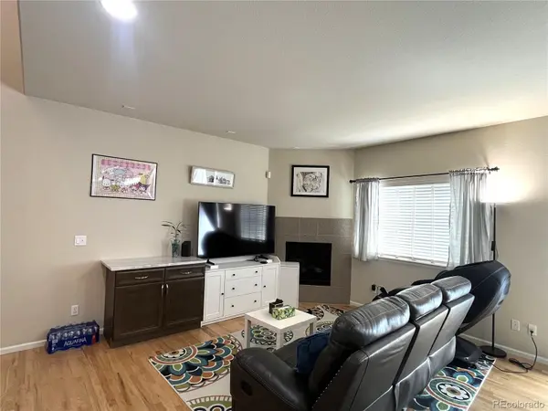 4722 S Picadilly CT, Aurora, CO 80015
