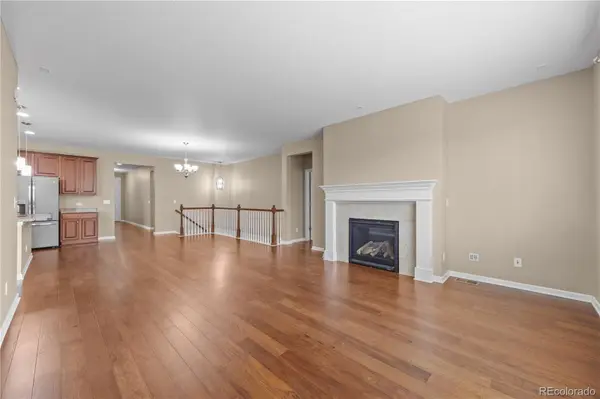 4961 S Versailles CIR, Aurora, CO 80015