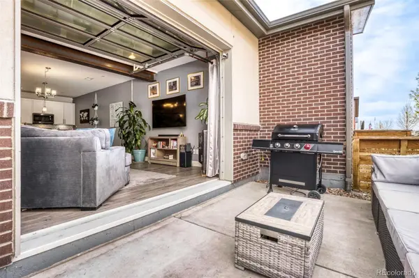 19562 E Sunset CIR, Centennial, CO 80015