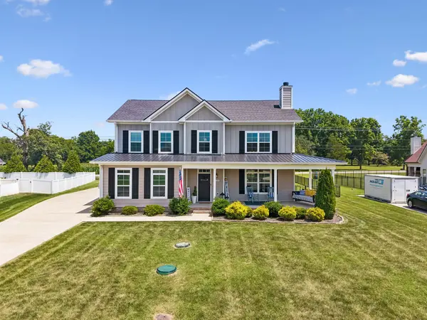 2044 Trout Trl, Murfreesboro, TN 37129