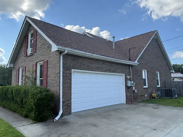 1985 Waywick Dr, Clarksville, TN 37043
