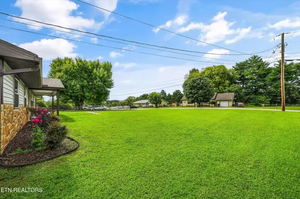 250 Trades Drive, Lenoir City, TN 37771