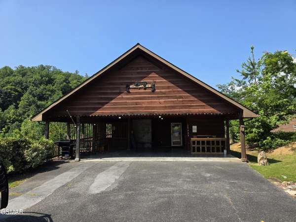 1425 Nicoha Boulevard, Sevierville, TN 37876