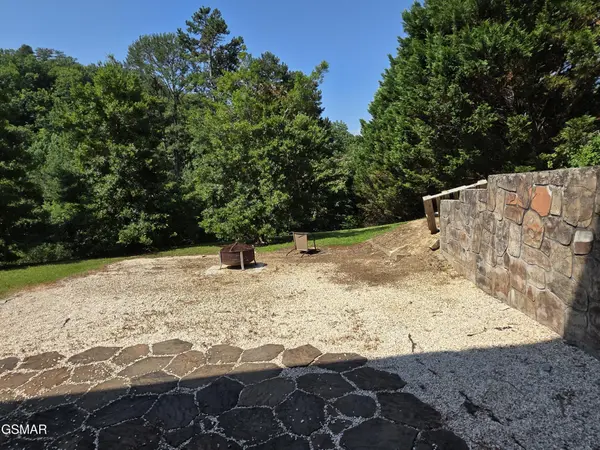 1425 Nicoha Boulevard, Sevierville, TN 37876