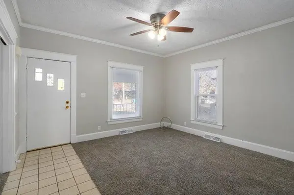 1700 W Atlantic ST, Springfield, MO 65803