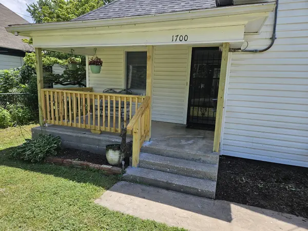 1700 W Atlantic ST, Springfield, MO 65803