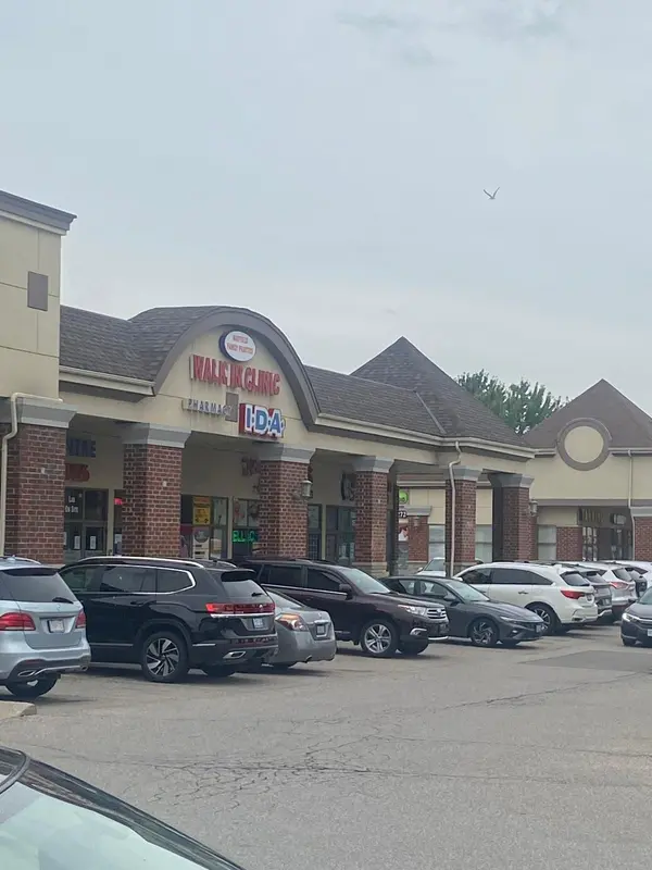 3068 Mayfield RD #5, Brampton, ON L6Z 0E3