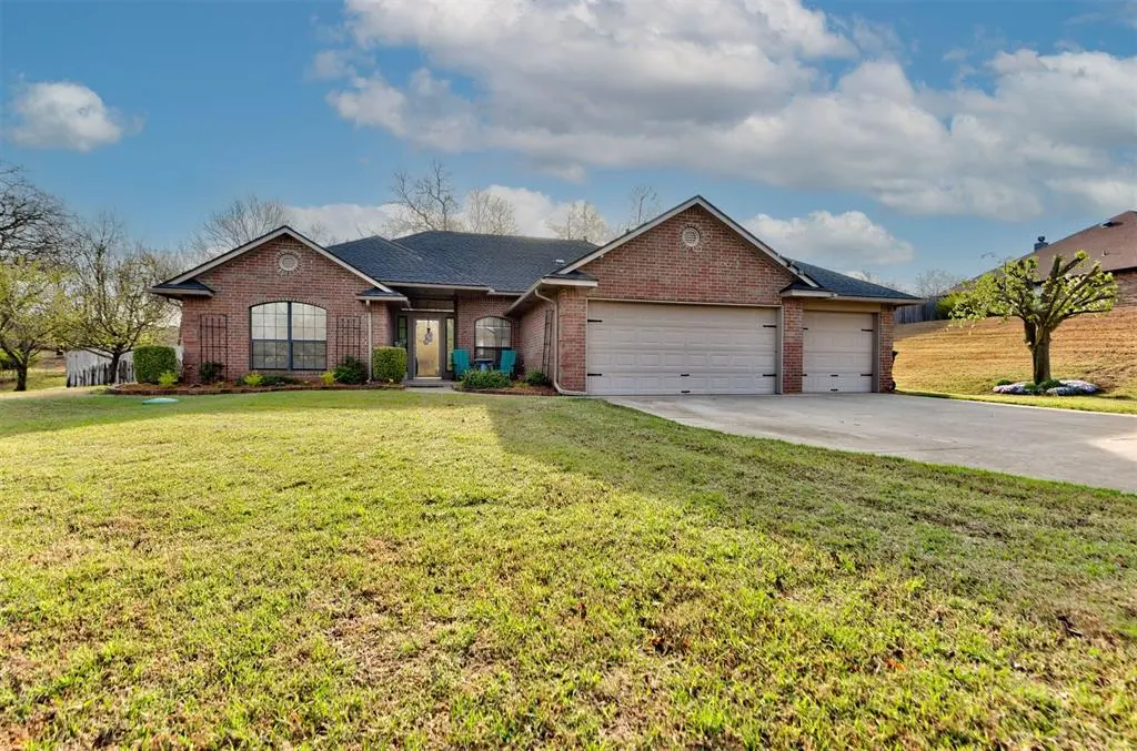 8112 Treeline DR, Choctaw, OK 73020