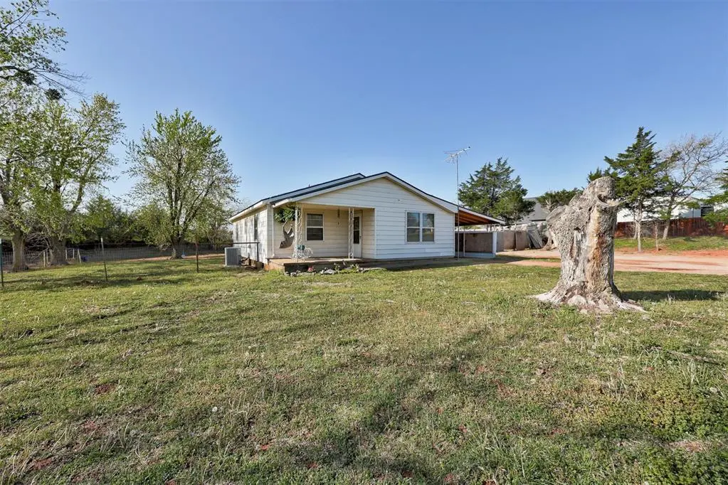 2329 Tecumseh RD, Blanchard, OK 73010