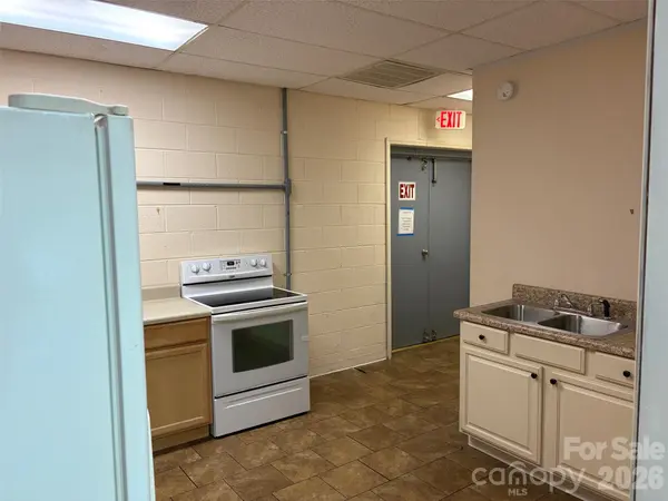 322 E Statesville AVE, Mooresville, NC 28115