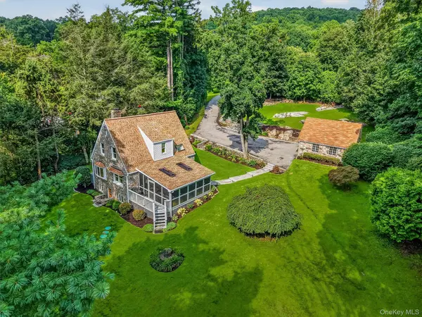 811 Farmers Mills RD, Carmel, NY 10512