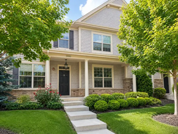 2010 Shermer RD, Glenview, IL 60026