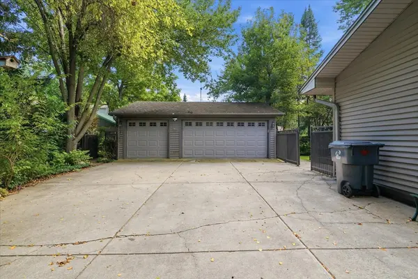 10405 W Ford AVE, Beach Park, IL 60099