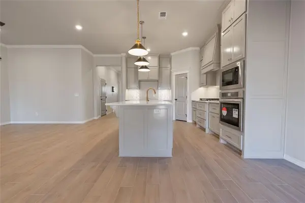 1601 NE 32nd ST, Moore, OK 73160