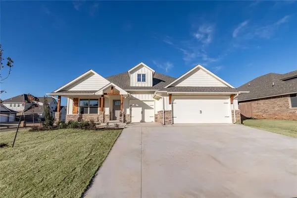 1601 NE 32nd ST, Moore, OK 73160