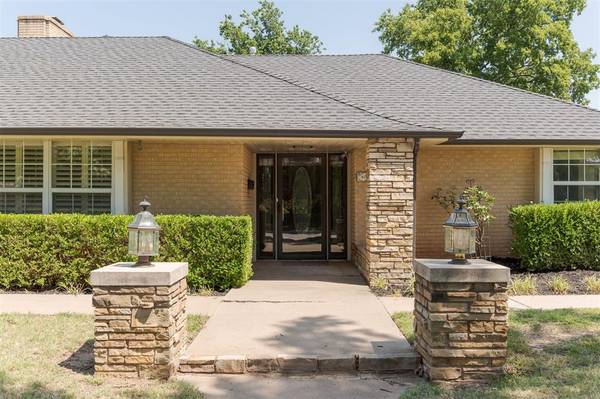 6700 S Country Club DR, Oklahoma City, OK 73159