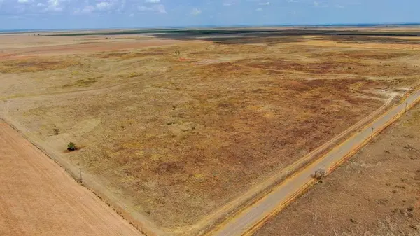 E county rd 1670, Gould, OK 73544