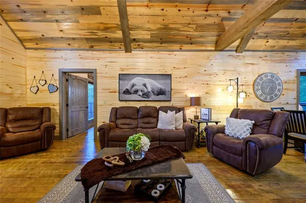 123 Coffee Tree TRL, Broken Bow, OK 74728