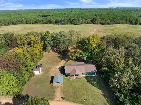 584 Burton RD, Broken Bow, OK 74728