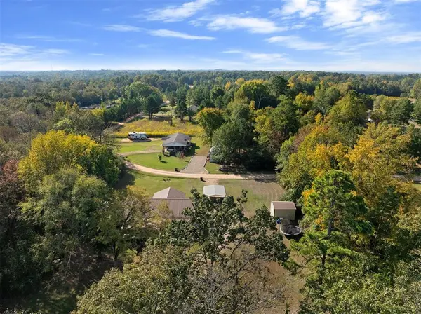 584 Burton RD, Broken Bow, OK 74728
