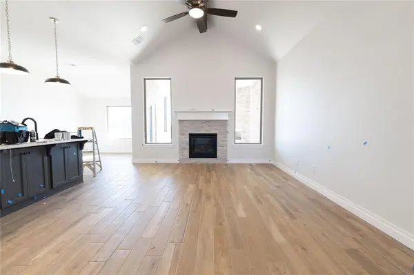 9232 NW 86th TER, Yukon, OK 73099