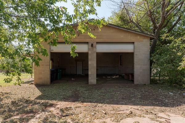 828 NE 69th ST, Oklahoma City, OK 73105