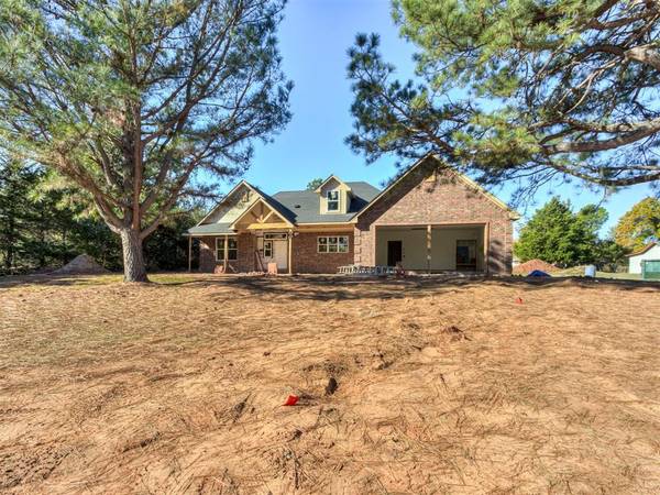 703 N Cedar DR, Midwest City, OK 73130