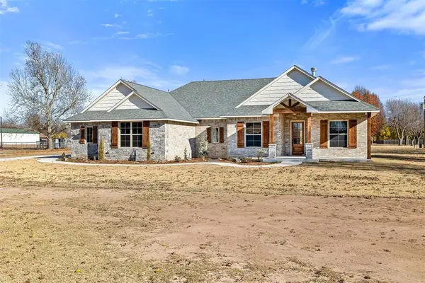 108 Marigold DR, Tuttle, OK 73089