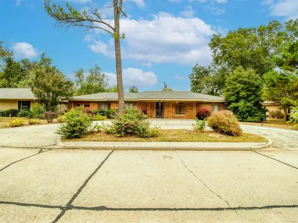 1511 Ann Arbor DR, Norman, OK 73069
