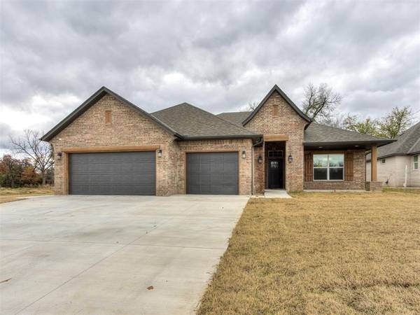 10044 Primrose LN, Oklahoma City, OK 73130