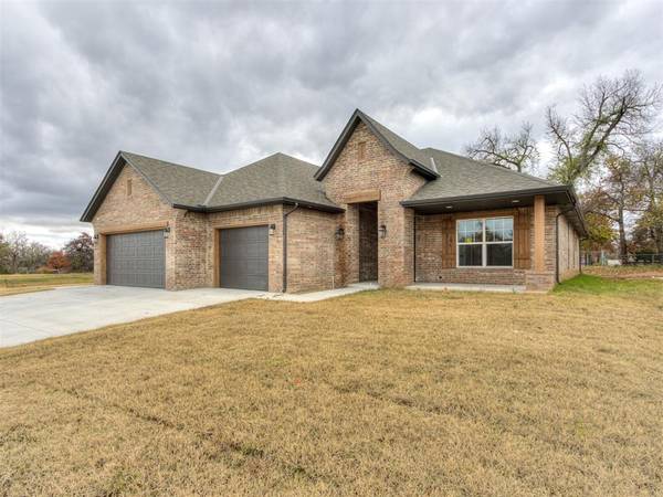10044 Primrose LN, Oklahoma City, OK 73130