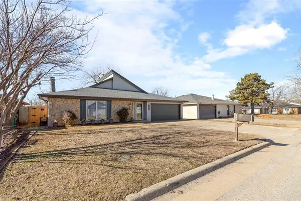 8829 Parkridge DR, Oklahoma City, OK 73132