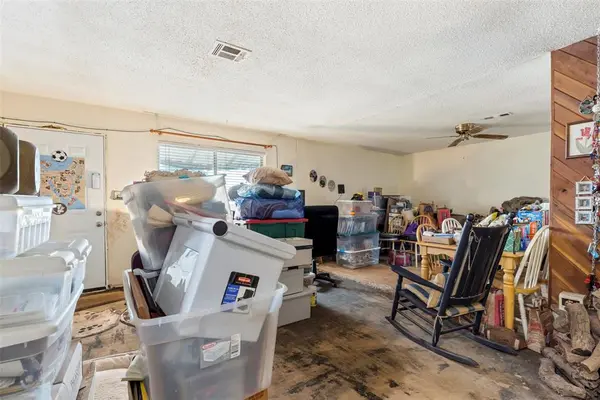 2700 Yorkshire AVE, Moore, OK 73160