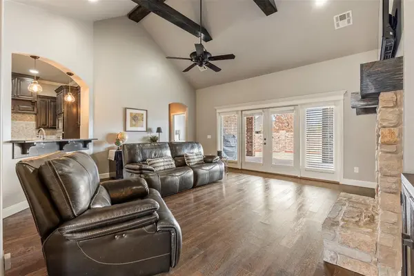 11025 NW 23rd TER, Yukon, OK 73099