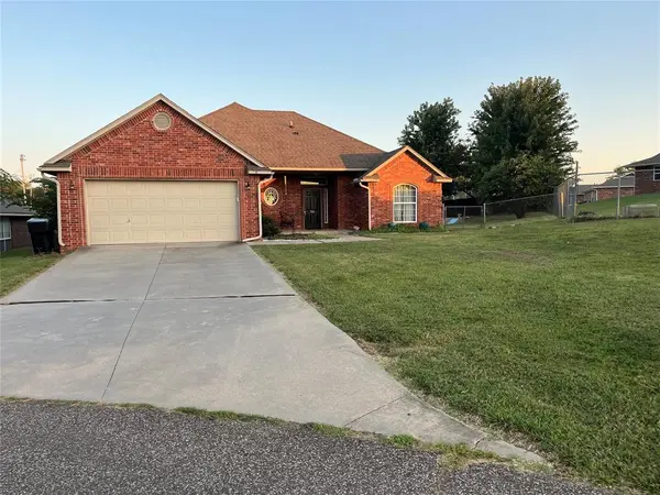 702 Meleah LN, Mcloud, OK 74851