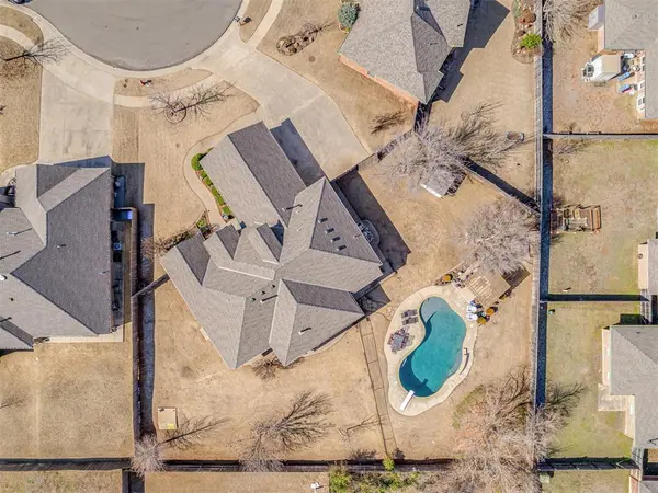 3309 Ness CIR, Norman, OK 73069