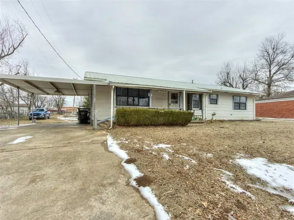118 S 10th ST, Mcloud, OK 74851