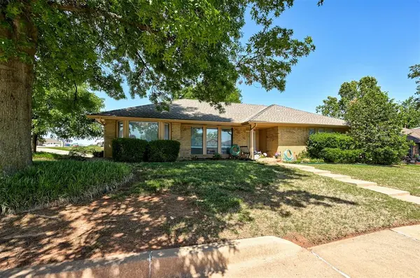 6601 Ridge SPGS, Oklahoma City, OK 73132
