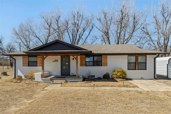 1849 Moran RD, Choctaw, OK 73020