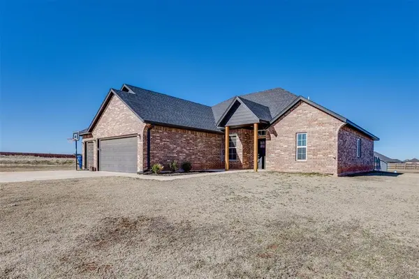 4795 Montana LN, Edmond, OK 73025