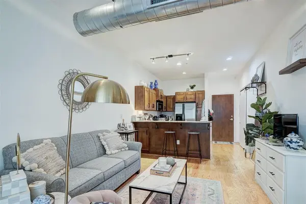 1 NE 2nd ST #502, Oklahoma City, OK 73104