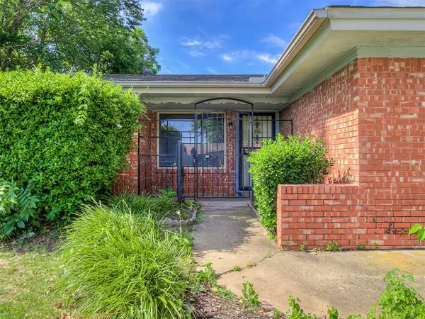 3228 Longridge RD, Del City, OK 73115