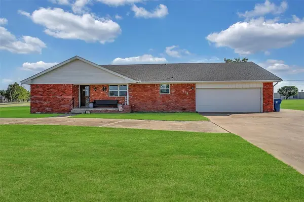 519 N Symcox ST, Cordell, OK 73632