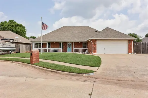 809 W Cherokee WAY, Mustang, OK 73064