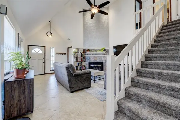 1712 SE 15th ST, Moore, OK 73160