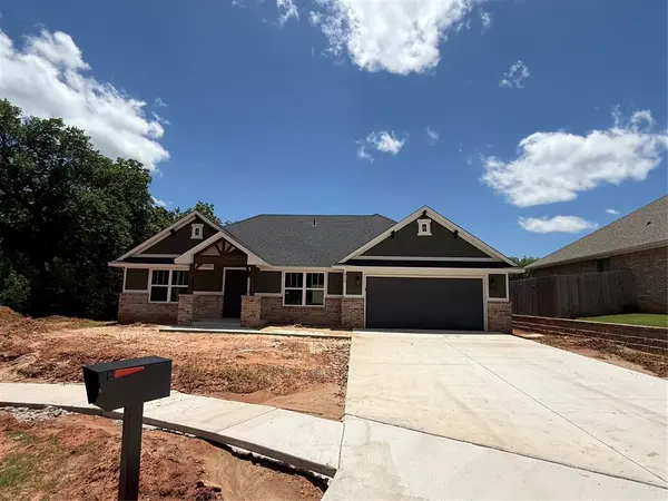 912 Dahlia LN, Noble, OK 73068
