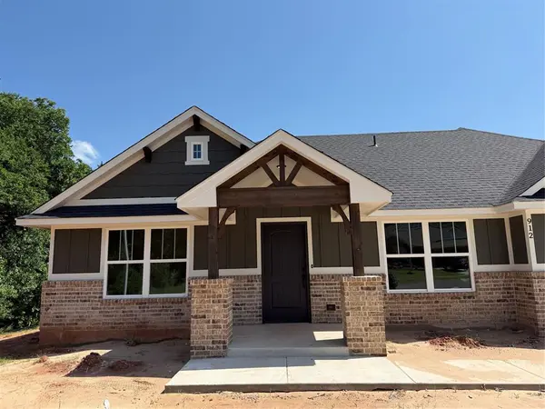 912 Dahlia LN, Noble, OK 73068