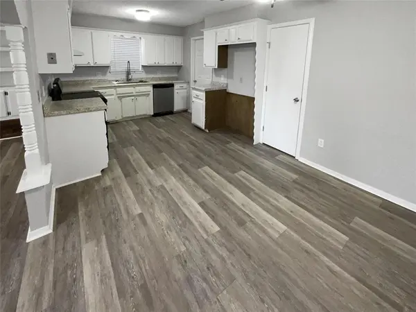 1504 Jupiter CIR, Edmond, OK 73003