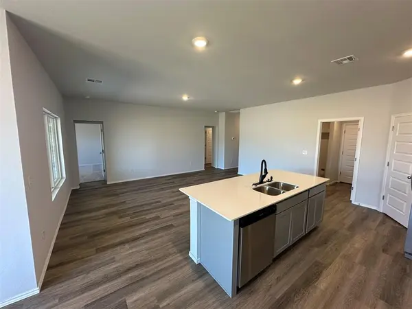 6125 Holm Oak RD Edmond, OK 73034
