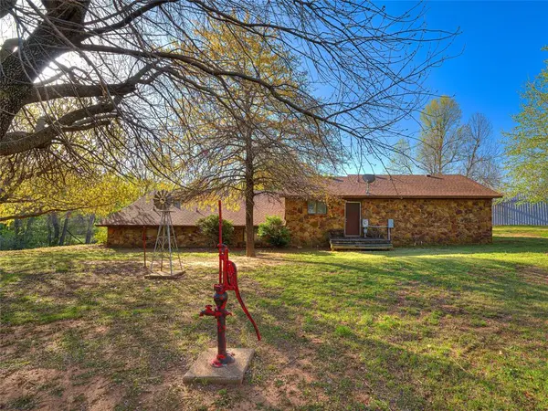 1618 E Tyler DR, Tuttle, OK 73089